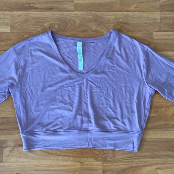 ❤️ Lululemon BeCalm Scoop Neck Pullover Size M Lavender Luxe NWOT - Picture 2 of 8